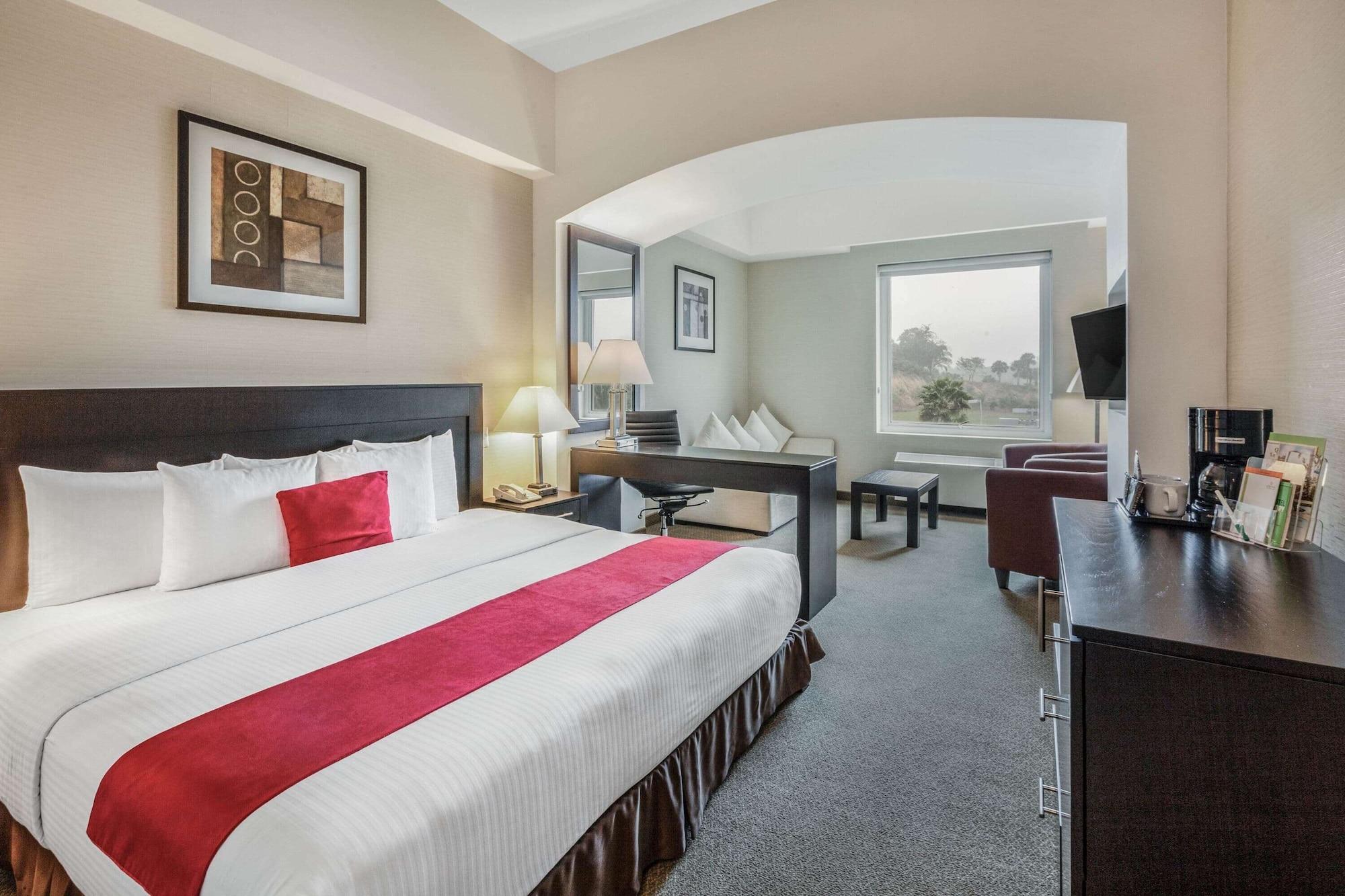 מלון La Quinta By Wyndham Poza Rica מראה חיצוני תמונה