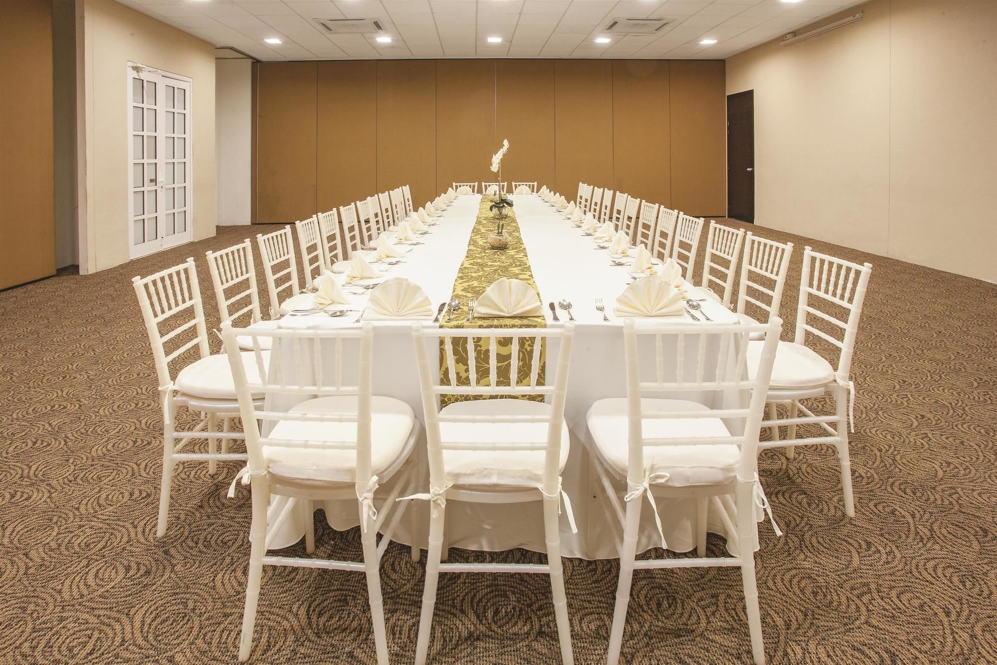 מלון La Quinta By Wyndham Poza Rica מראה חיצוני תמונה