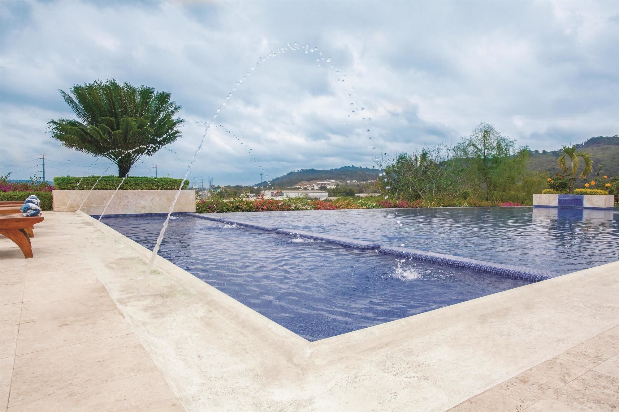 מלון La Quinta By Wyndham Poza Rica מראה חיצוני תמונה